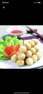 cá viên(2xiên) - 15.000 ₫ tại Hột Vịt Lộn Cá Viên Anh Ninh - Lâm Văn Bền
