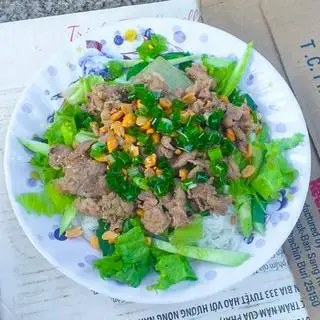 bún thịt xào - 40.000 ₫ tại Cô Mai - Bún Xào & Bún Chả Giò - Năm Châu