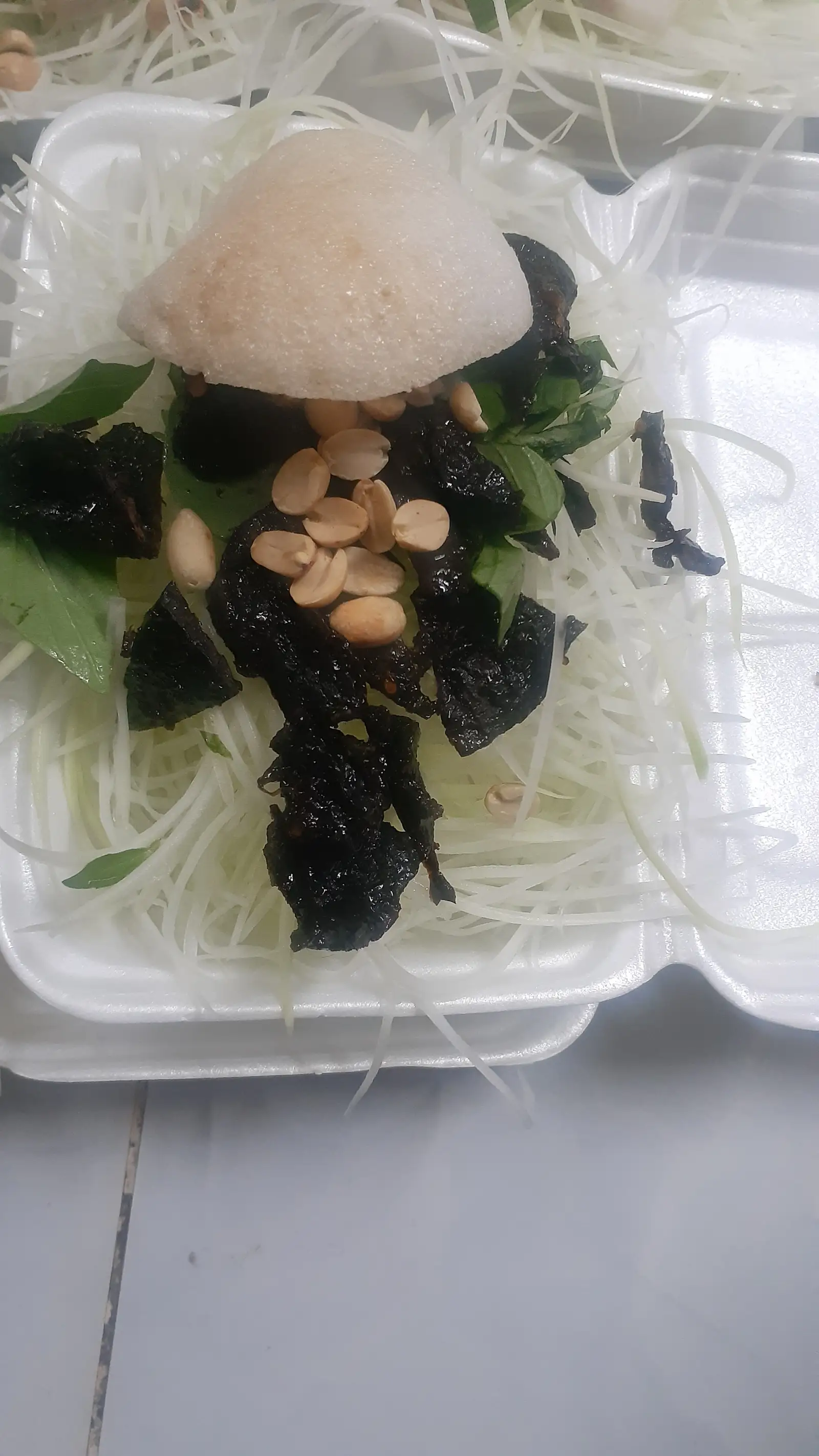 Gỏi khô bò - 37.000 ₫ tại Út - Gỏi Cuốn & Gỏi Khô Bò - Nguyễn Công Trứ