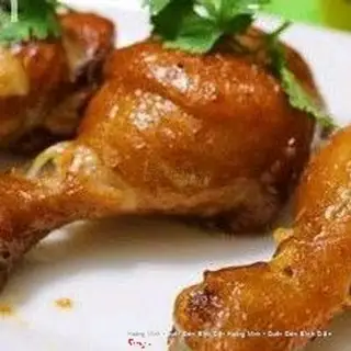 Hình ảnh Cơm đùi gà chiên nước mắm