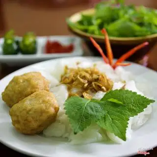 Hình ảnh Bánh Cuốn Mượt Chả Tôm