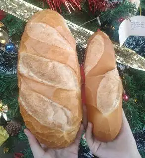 Bánh Mì Siêu Đại (Thịt Nướng Mật Ong) - 55.000 ₫ tại Honey - Bánh Mì, Nước Ép & Sinh Tố