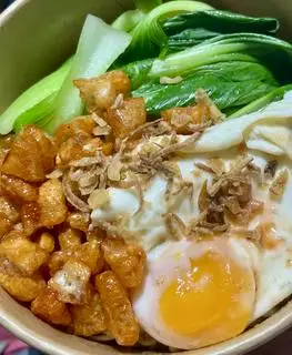 Hình ảnh Mì Trộn Tóp Mỡ Trứng Lòng Đào 
