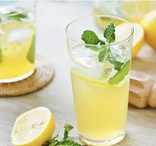 Trà chanh tươi L - 20.000 ₫ tại Trà Bánh Chuẩn Vị Đài Loan - Trà Sữa & Bánh Ngọt - Phạm Thế Hiển
