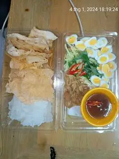 bánh tráng chiên - 20.000 ₫ tại Bánh Tráng Trộn Mỹ Mỹ - Tân Phước