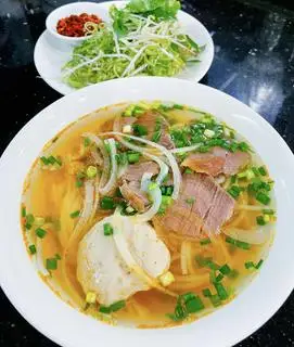 Hình ảnh Bún Bò Tái Chả