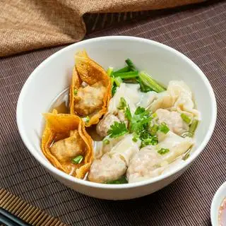 Hoành thánh nước lèo - 59.000 ₫ tại A Mìn Quán - Ẩm Thực Trung Hoa - Trần Xuân Soạn