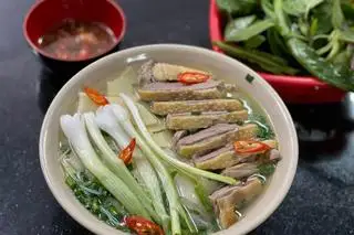 Hình ảnh Bún Ngan Đùi Nước.