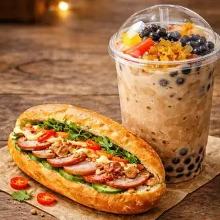 Hình ảnh Combo Bánh Mì Xá Xíu + TS 700ml 