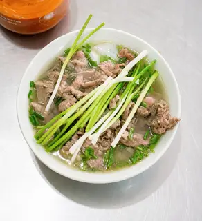 Hình ảnh Phở tái lăn
