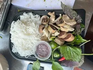 Hình ảnh Bún lòng chấm mắm tôm