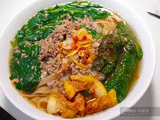Hình ảnh Bánh đa cua tóp mỡ