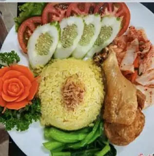 Hình ảnh cơm rang đùi gà sốt cay 