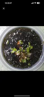 Canh rong biển thịt bằm - không cơm - 35.000 ₫ tại Cơm Nhà Nấu 71/5 - Cơm Văn Phòng & Cơm Trưa - Phùng Tá Chu