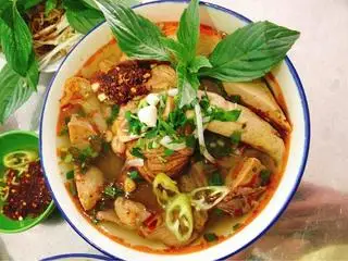 Bún bò thập cẩm có giò - 65.000 ₫ tại Bún Bò A Tuấn - Thành Thái