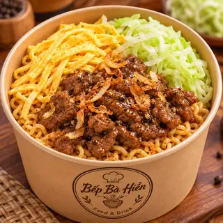 Hình ảnh Mì trộn thịt bầm sốt tiêu + trứng