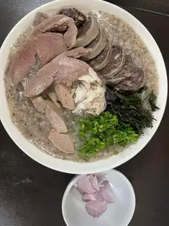Cháo phèo non - 35.000 ₫ tại Cháo Lòng & Bún Riêu Miền Tây Khang 132 - Bình Trị Đông