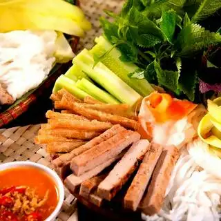 Hình ảnh Nem nướng Nha Trang Cô Ba