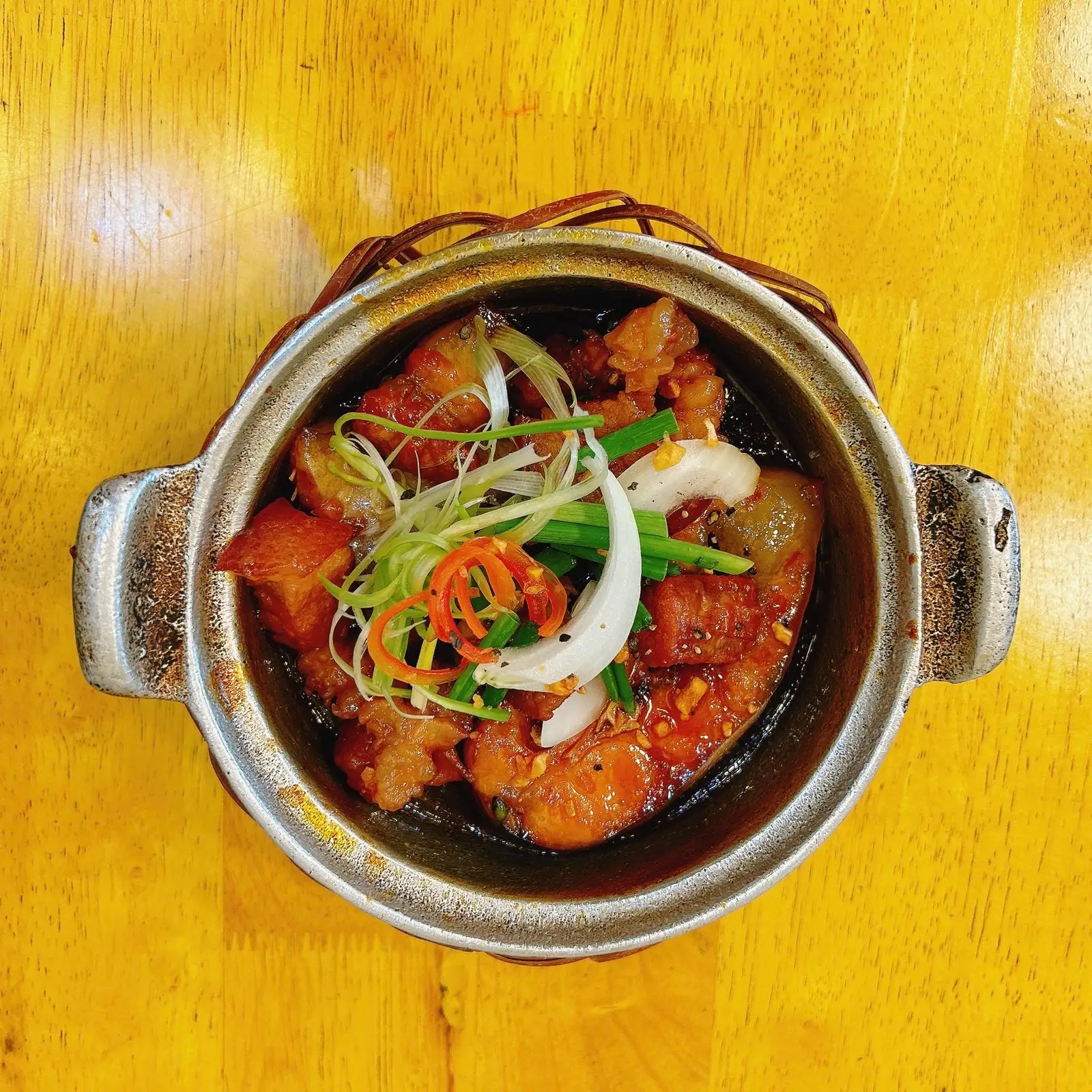 CÁ HÚ KHO THỊT BA CHỈ - 109.000 ₫ tại MeLyFood - Nhà Hàng Cơm Niêu & Cua Singapore - Sư Vạn Hạnh