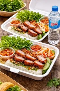  2 Bánh Hỏi Tặng 1 nước  - 130.000 ₫ tại Bánh Mì & Bánh Hỏi Heo Quay A Hùng - Lê Văn Sỹ