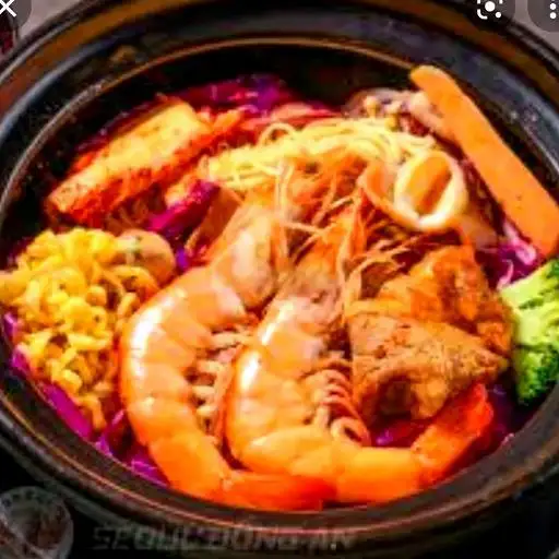 Hình ảnh Mỳ cay thập cẩm