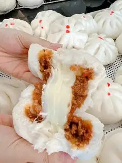 Hình ảnh Bánh Bao Xá Xíu Phomai 