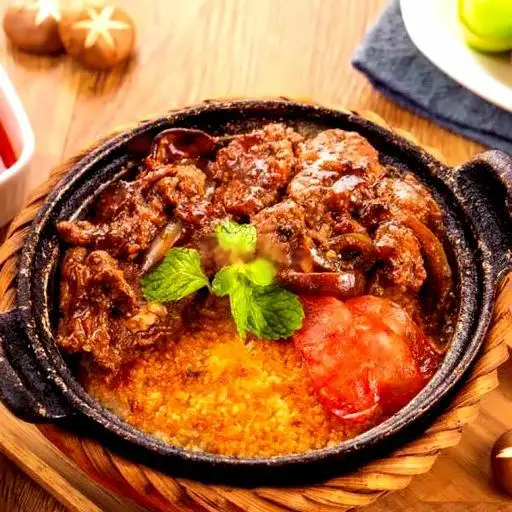 Hình ảnh Cơm Niêu Bò Sốt Tiêu đen 1 Mặt Cháy 