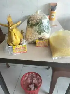 Hình ảnh Gà Cúng ( kèm phần cháo lớn + gỏi rau )