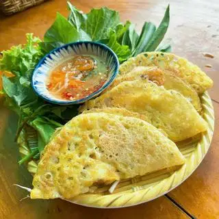 5 Bánh Xèo Miền Trung  - 50.000 ₫ tại Bánh Xèo & Gỏi Cuốn - Lò Gốm