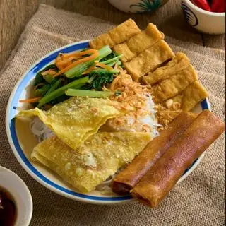 Bún Gạo Xào Chay ( Phần Lớn ) - 40.000 ₫ tại Bếp Chay Cô Trang - Bún Xào & Các Món Chay - Đường Số 44