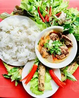 Bún chả Hà Nội Đặc Biệt - Nem Rán - 75.000 ₫ tại Bánh Cuốn & Bún Chả Hà Nội Tiệm Bánh Đợi - Độc Lập