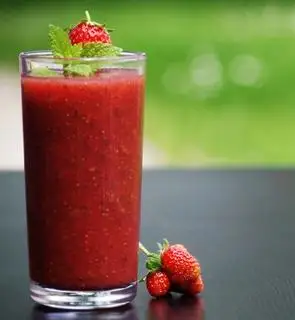 Hình ảnh smoothies đỏ