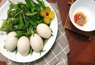 Hột vịt dữa - 10.000 ₫ tại Bắp Xào Cá Viên Chiên - Nguyễn Văn Khối