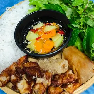 Hình ảnh Bún Chấm Nem Thịt