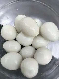Trứng cúc thêm 3  - 7.000 ₫ tại Xôi Mặn & Xôi Gà - Lê Văn Lương