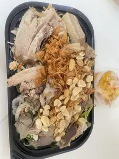 gỏi vịt 1 người  - 60.000 ₫ tại Tiệm Ăn Mi Nơ - Món Sáng, Cơm Trưa & Lẩu Cá - Huỳnh Văn Bánh