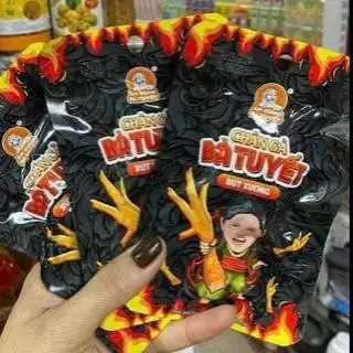 Chân Gà Đen Rút Xương Cay Bà Tuyết 40g - 16.000 ₫ tại Ăn Vặt Jeanne - Phùng Văn Cung