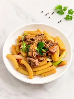 Hình ảnh Nui xào bò