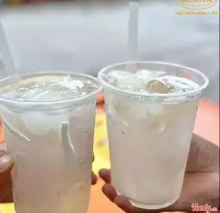 Hình ảnh 1 ly dừa xiêm có đá có cơm