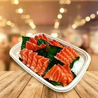 Hình ảnh Sashimi cá hồi 20pcs - salad thanh cua