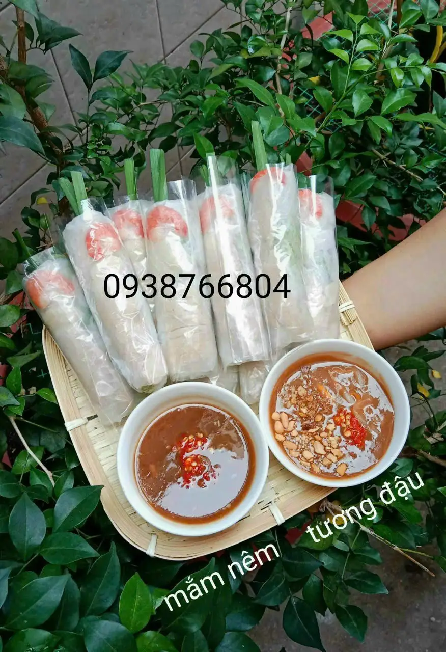 Gỏi cuốn tôm thịt ( 2 cuốn ) - 20.000 ₫ tại Loan - Gỏi Cuốn Tôm Thịt & Gỏi Khô Bò - Phạm Văn Hai