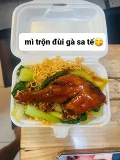 Hình ảnh Mì trộn đùi gà sa tế