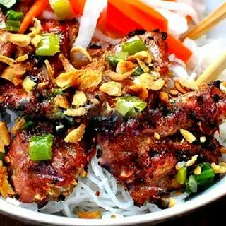 Bún thịt nướng - 45.000 ₫ tại Bún Thịt Nướng A Trưởng - Vạn Kiếp
