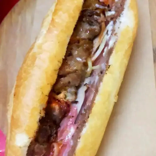 Hình ảnh Bánh Mỳ Pate, Giò, Dăm Bông, Thịt Xiên