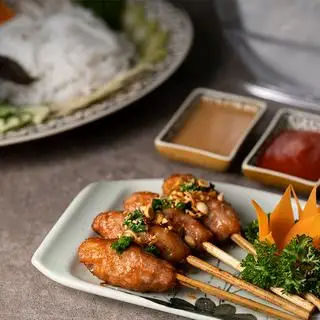 Nem Nướng Nha Trang (4 Cây) - 171.720 ₫ tại Hoàng Yến Vietnamese Cuisine - Hai Bà Trưng