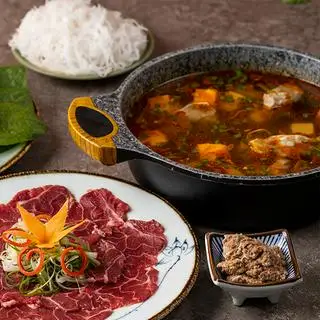 Lẩu Riêu Cua Bắp Bò Sườn Sụn (Phần) - 394.200 ₫ tại Hoàng Yến Vietnamese Cuisine - Hai Bà Trưng