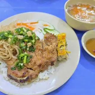 Hình ảnh Cơm sườn chả