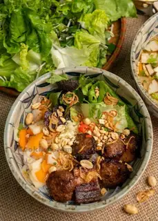 Hình ảnh Bún chả trộn