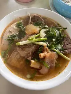 Hình ảnh Bún bò thập cẩm