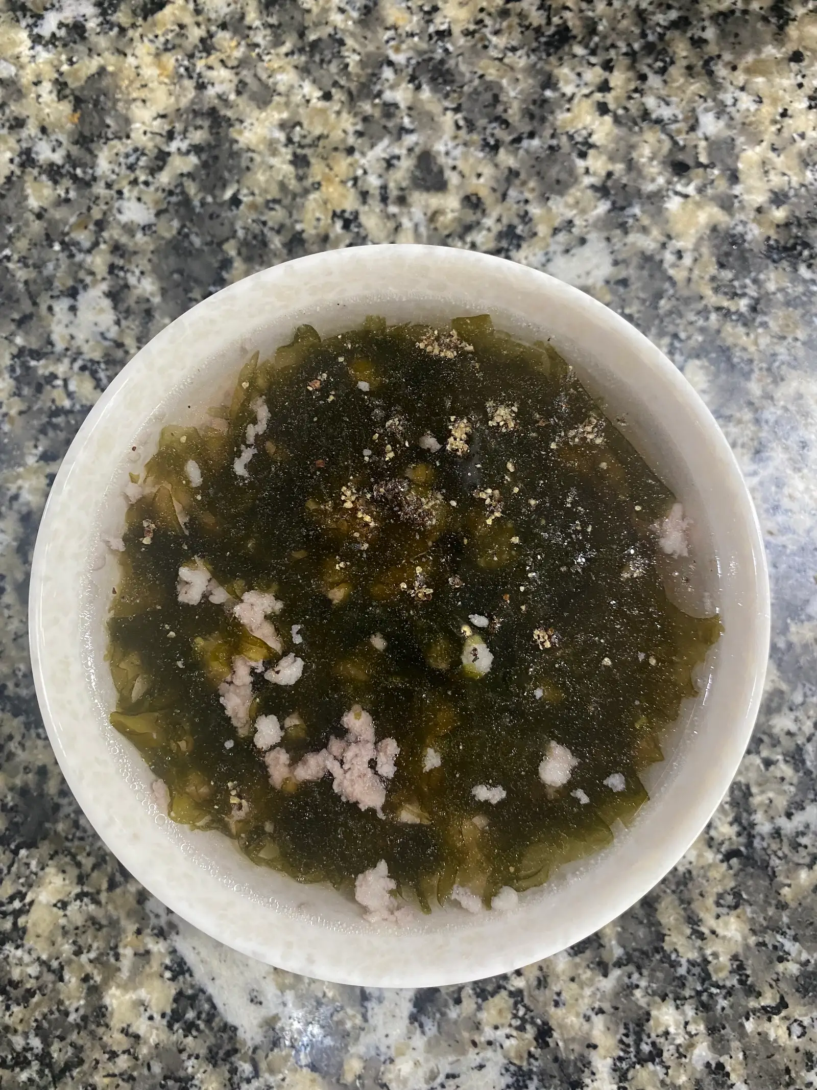Canh rong biển - 15.000 ₫ tại Cơm Gà Xối Mỡ Cô Đào - Phạm Viết Chánh